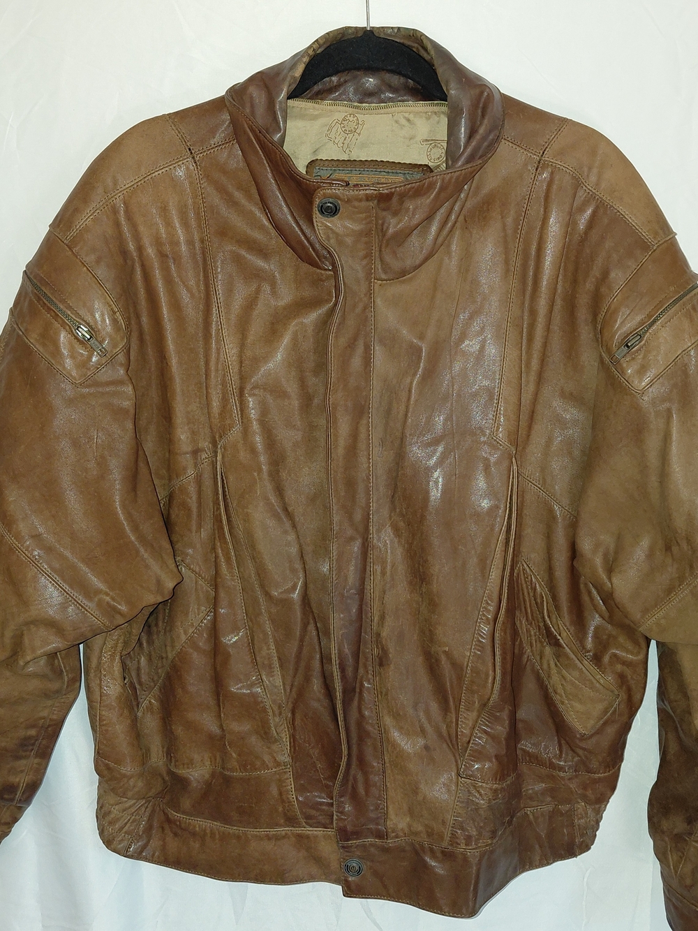 Men's Vintage Brown Leather Bomber Jacket - Classic Varsity Style #2283